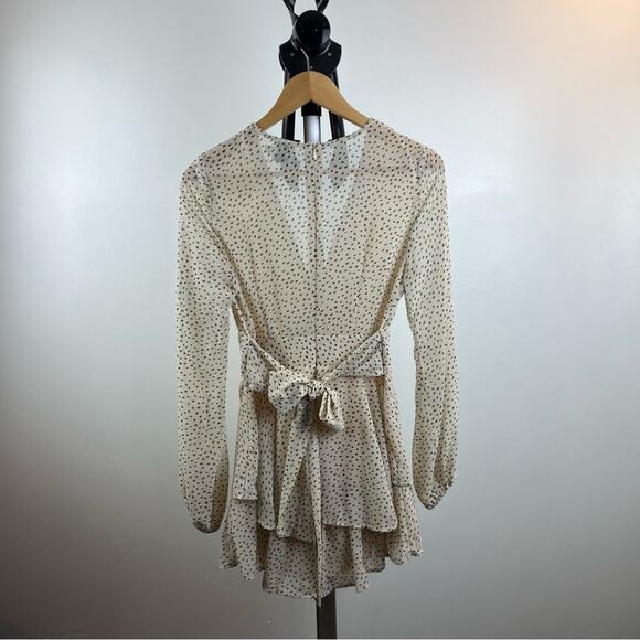 Princess Polly Women's String of Love Romper Size 6 Spotted - Picture 9 of 11